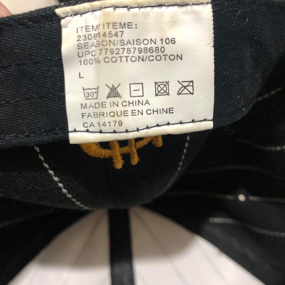 Large fitted hat - Picture 3 of 4